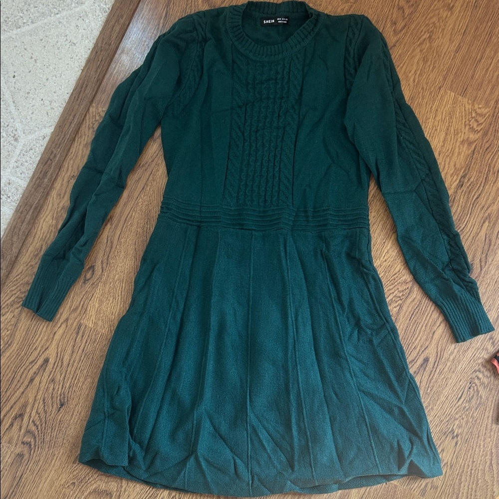 Green Long Sleeve Dress